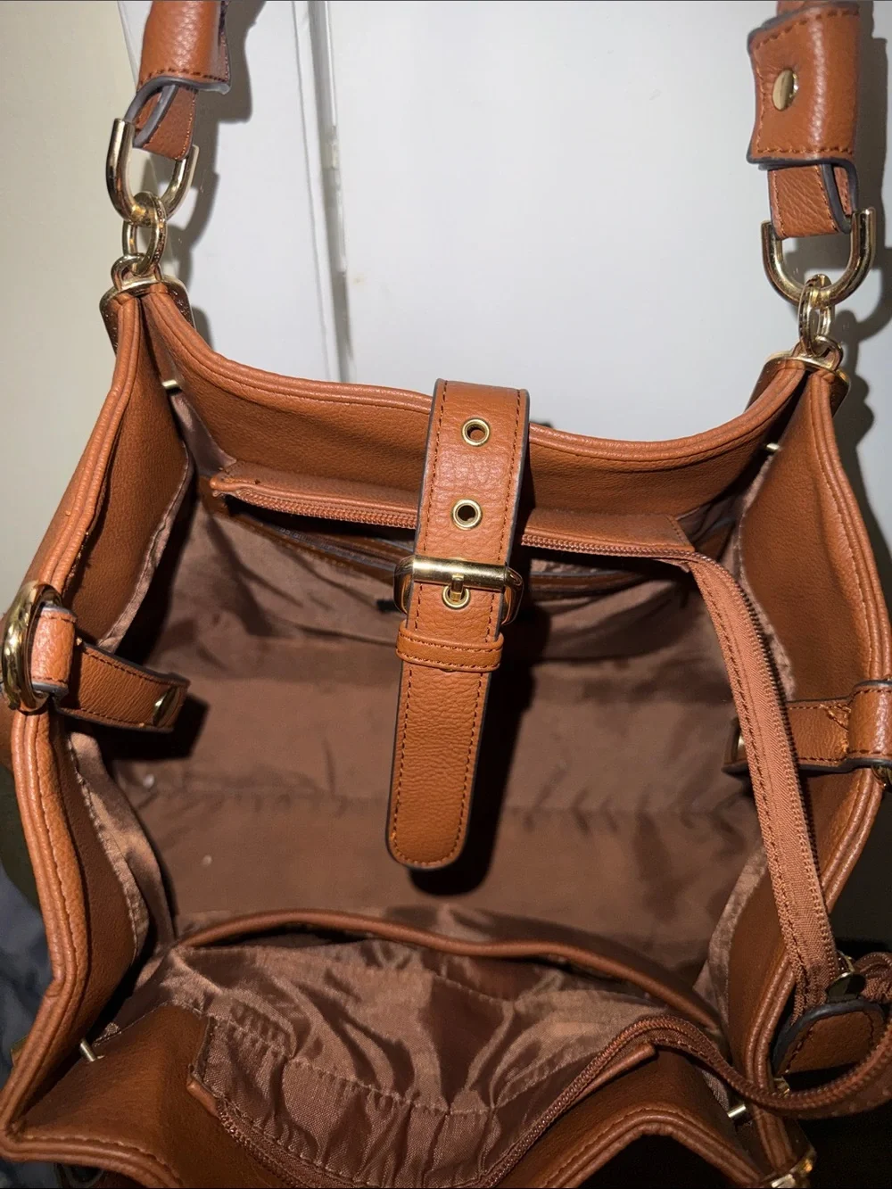Two-Tone Shoulder Tote Bag in Brown and Olive